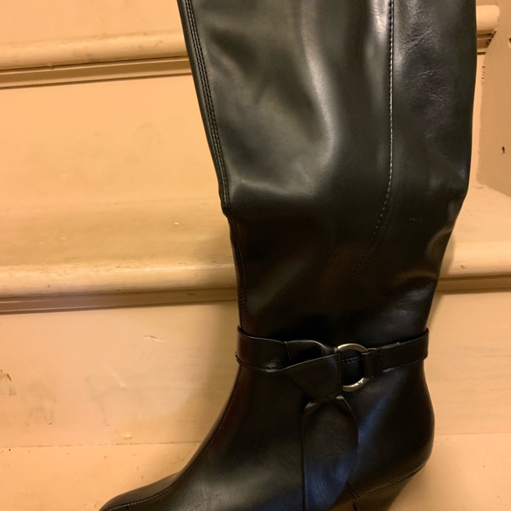 Aerosols black boots extended calf
